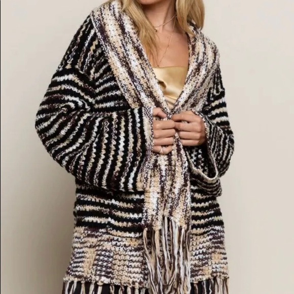 POL Sweaters - Winter Wood Fall Fringe Cardigan, Medium